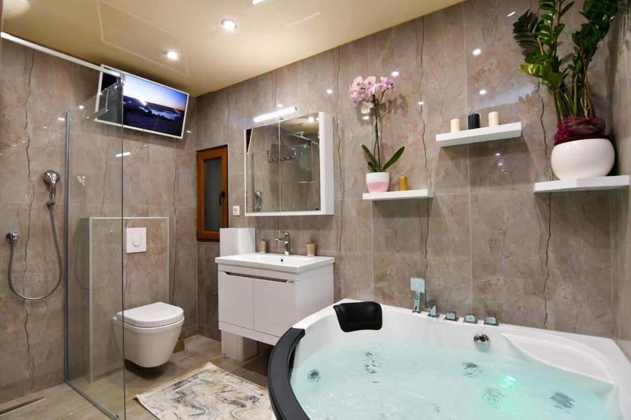 Olive Coast Apartments Herceg Novi Kültér fotó